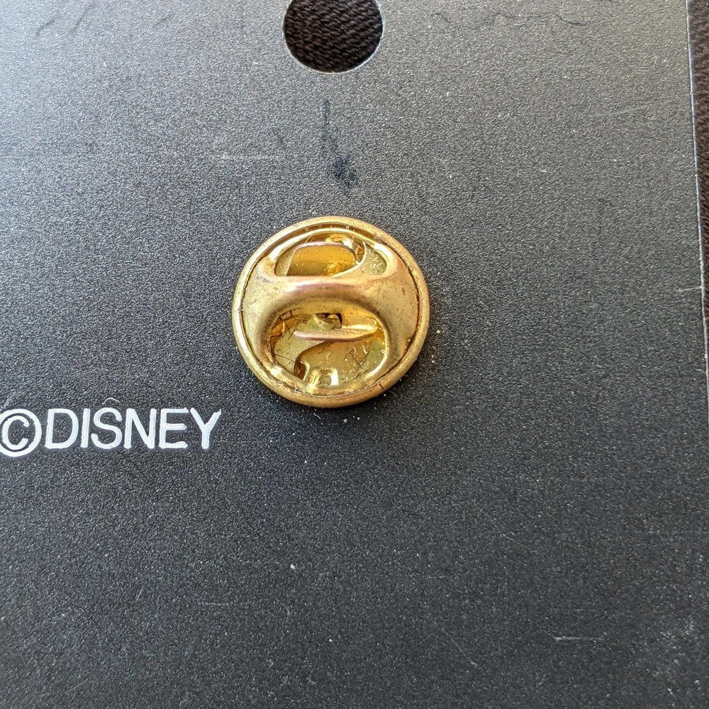 4/$20 Disney's mickey mouse Donna name tag Pin - Picture 5 of 5